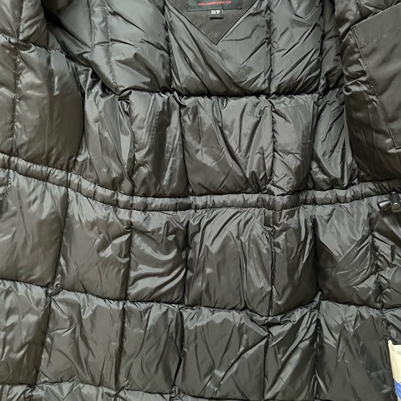 Canada goose black trillium parka with real fur hood - Picture 6 of 15